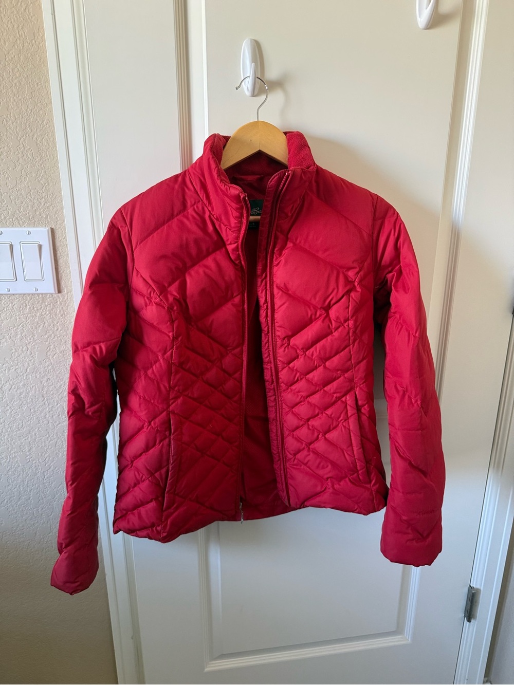 EDDIE BAUER INSULTED JACKET